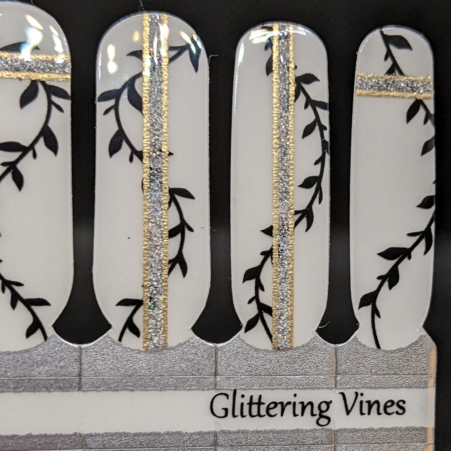 Glittering Vines