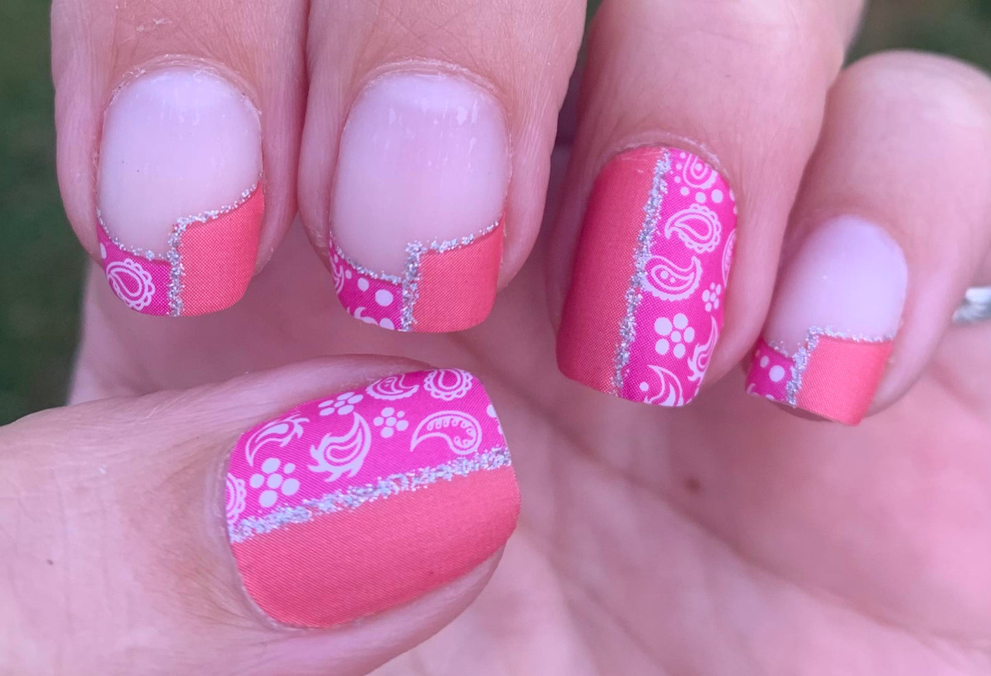 Coral/Pink Neon Paisley Tips